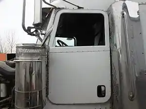 Used 2007 PETERBILT 379 Door (Stock #35139)) Part Image