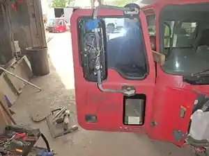 Used 2008 MACK CXU613 Door (Stock #28435)) Part Image