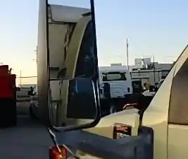 Used 2009 GMC C5500 Mirror Image