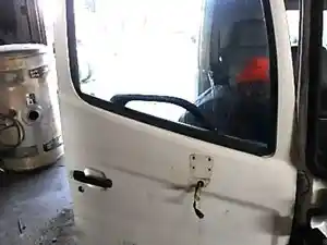 Used 2011 HINO 268 Door (Stock #35417)) Part Image