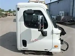 Used 2012 FREIGHTLINER CASCADIA Cab (Stock #27697)) Part Image