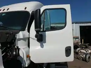 Used 2013 FREIGHTLINER CASCADIA Door (Stock #36742)) Part Image