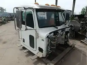 Used 2013 PETERBILT 337 Cab Image
