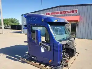 Used 2016 PETERBILT 579 Cab (Stock #28733)) Part Image