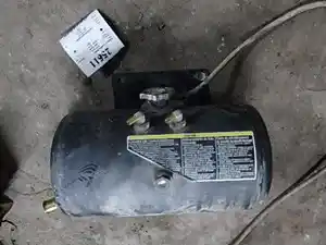 Used 2016 PETERBILT 587 Radiator Overflow Bottle (Stock #25511)) Part Image