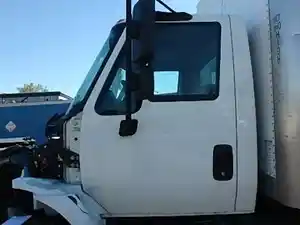Used 2017 INTERNATIONAL 4300 Door (Stock #28687)) Part Image