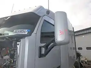 Used 2017 PETERBILT 579 Mirror Image