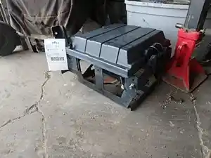 Used 2020 ISUZU NPR Battery Box (Stock #35511)) Part Image