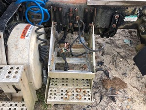 Used 1998 FREIGHTLINER FLD112SD Battery Box (Stock #903)) Part Image