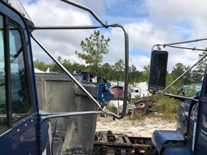 Used 1998 FREIGHTLINER FLD112SD Mirror (Stock #858)) Part Image