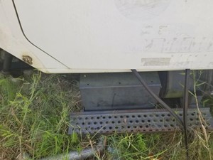 Used 1998 INTERNATIONAL 4700 Battery Box (Stock #1032)) Part Image