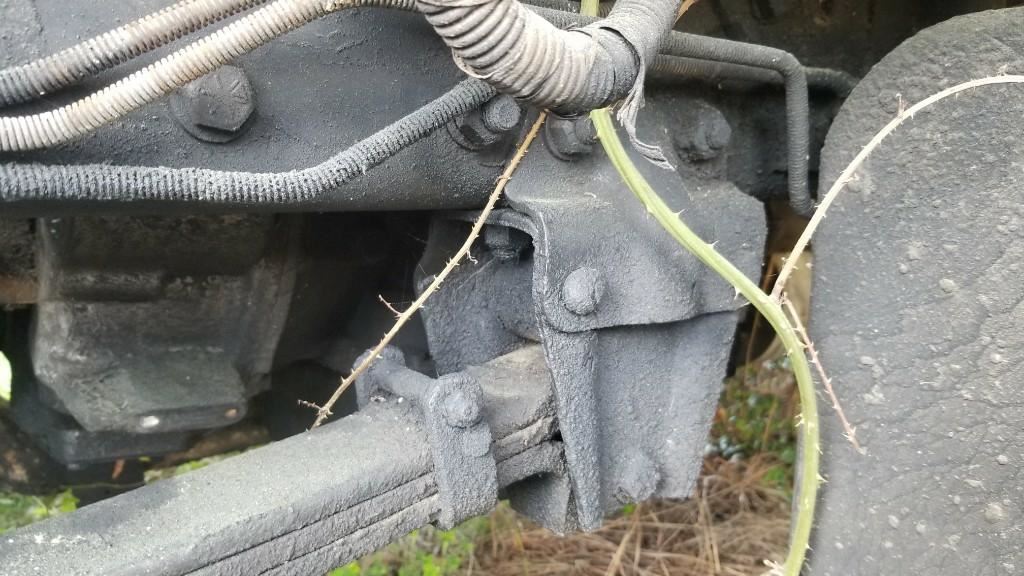 1999 FORD F800 (Stock 2772) Springs, Rear Leaf Hanger TPI