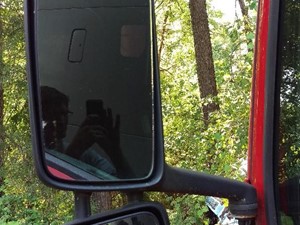 Used 2004 VOLVO TRUCK VNL Mirror (Stock #184)) Part Image
