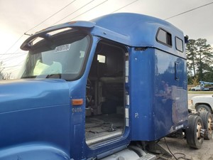 Used 2005 INTERNATIONAL 9400I Cab (Stock #4937)) Part Image