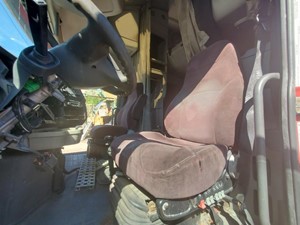 Used 2007 VOLVO TRUCK VNL Cab Image