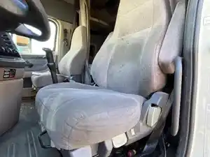 Used 2015 FREIGHTLINER CASCADIA Cab (Stock #8607)) Part Image