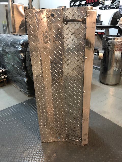 Kenworth W900 (Stock #S8416) | Battery Box Covers | TPI