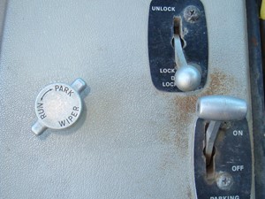 Used 1984 Ford LT9000 Dash Ass'y (Stock #5046-18)) Part Image