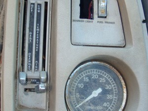 Used 1984 Ford LT9000 Dash Ass'y (Stock #5046-19)) Part Image