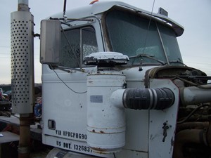 Used 1980 Western Star CONSTELLATION Cab (Stock #5026-23)) Part Image