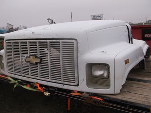 Used 1991 GMC T6500 Hood (Stock #misc gmc hood)) Part Image