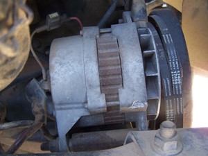 Used 1995 Cummins N14 Alternator (Stock #5009)) Part Image
