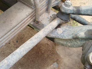 Used 1995 Freightliner FLD120 Front Axle, Complete (Stock #5051-33)) Part Image
