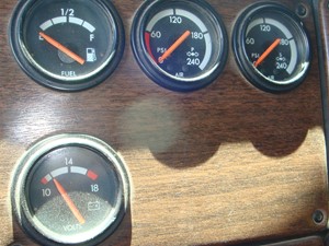 Used 1995 Freightliner FLD120 Instrument Cluster (Stock #5051-9)) Part Image