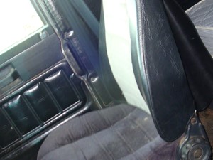 Used 1995 Freightliner FLD120 Seat (Stock #5051-5)) Part Image