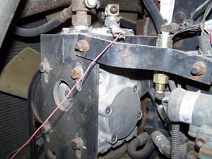 Used 1995 International 9400 A/C Compressor (Stock #5009)) Part Image