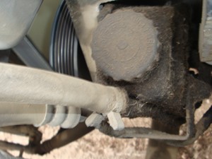 Used 1997 Isuzu NPR Power Steering Reservoir (Stock #5041-25)) Part Image