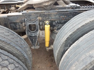 Used 1998 International 9400 Spring, Rear Leaf Hanger (Stock #5076-2)) Part Image