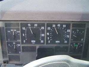 Used 1999 International 4700 LOW PROFILE Instrument Cluster (Stock #5027-12)) Part Image