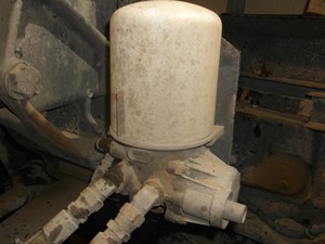 Used 1999 Kenworth T600 Air Dryer (Stock #5020-12)) Part Image