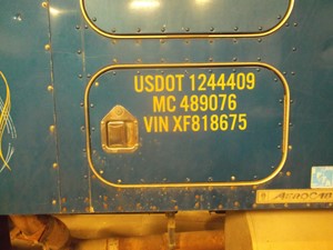 Used 1999 Kenworth T600 Sleeper Part Image
