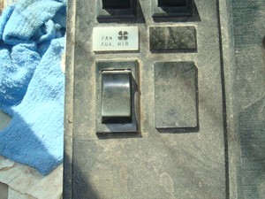 Used 2000 Freightliner MT45 Chassis Dash Control Module Image
