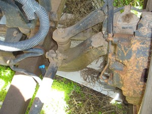 Used 2000 Freightliner MT45 Chassis Front Axle, Complete (Stock #5048-4)) Part Image