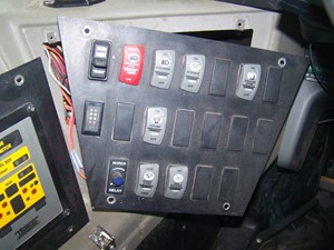 Used 2001 Freightliner XCF Chassis Dash Control Module (Stock #5038-26)) Part Image