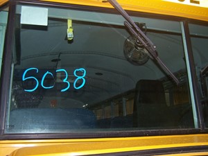 Used 2001 Freightliner XCF Chassis Windshield Glass (Stock #5038-31)) Part Image