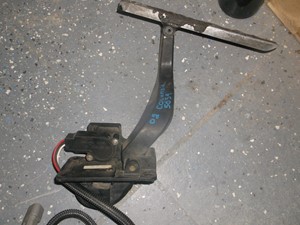Used 2002 Freightliner Columbia 120 Throttle Position Sensor (Stock #5021-7)) Part Image