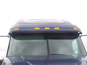 Used 2003 Freightliner COLUMBIA 120 Sun Visor (Stock #5037-17)) Part Image
