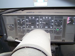 Used 2004 International 3800 Instrument Cluster (Stock #5032-9)) Part Image