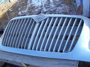 Used 2004 International 4200 Grille (Stock #5029-5)) Part Image