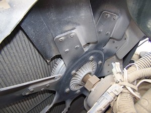 Used 2004 International DT466 Fan (Stock #5032-25)) Part Image