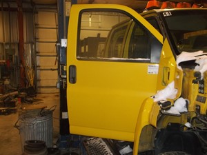 Used 2006 Chevrolet C4500 Door (Stock #5000)) Part Image
