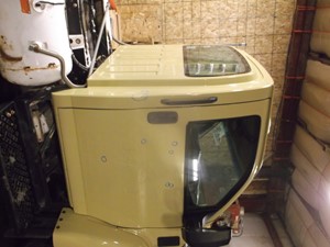 Used 2006 GMC C5500 Cab (Stock #5017)) Part Image