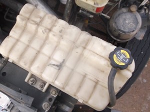Used 2006 GMC C6500 Coolant Reservoir (Stock #5052-15)) Part Image