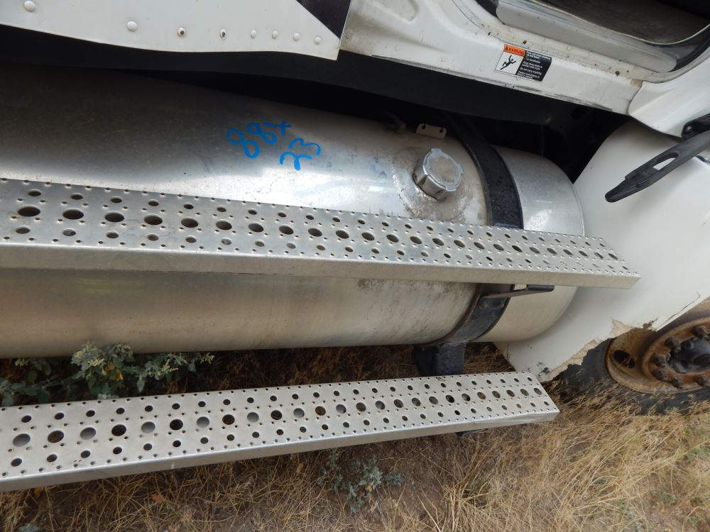 2007 Freightliner CONVENTIONAL (Stock 50668) Fuel Tanks TPI