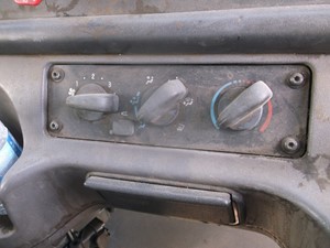 Used 2007 Freightliner M2 106 Heavy Duty Dash Control Module (Stock #5024-19)) Part Image
