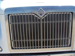 Used 2007 International 9400I Grille (Stock #5050-23)) Part Image